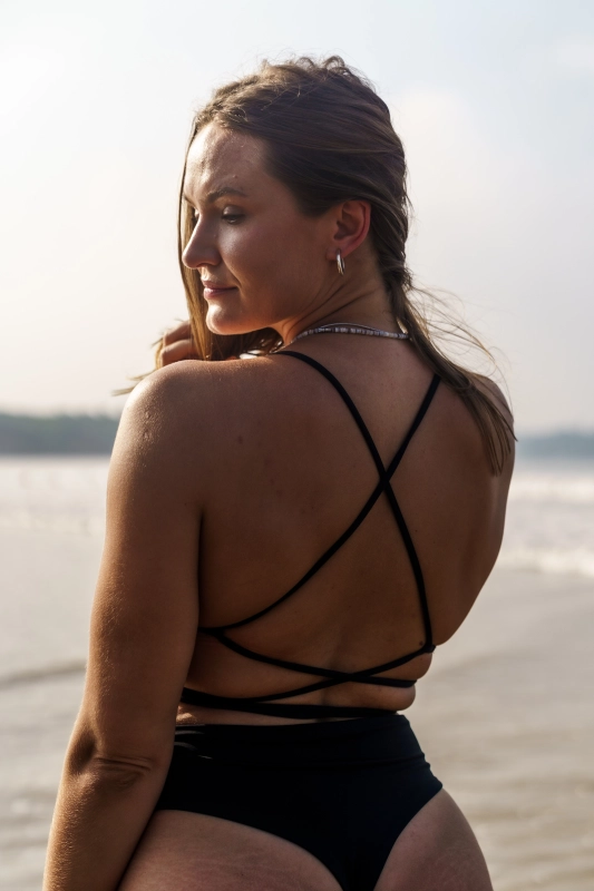 top biniki wiązany i brazyliany